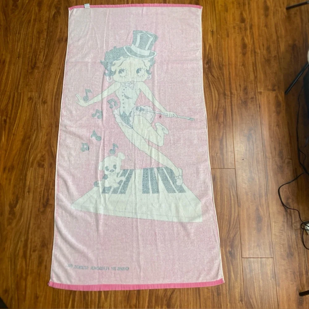Vintage 1986 Pink Betty Boop Graphic Beach Towel Retro Vacation Girlhoodcore